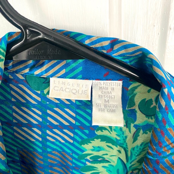 Floral silky pajama set - Picture 3 of 7